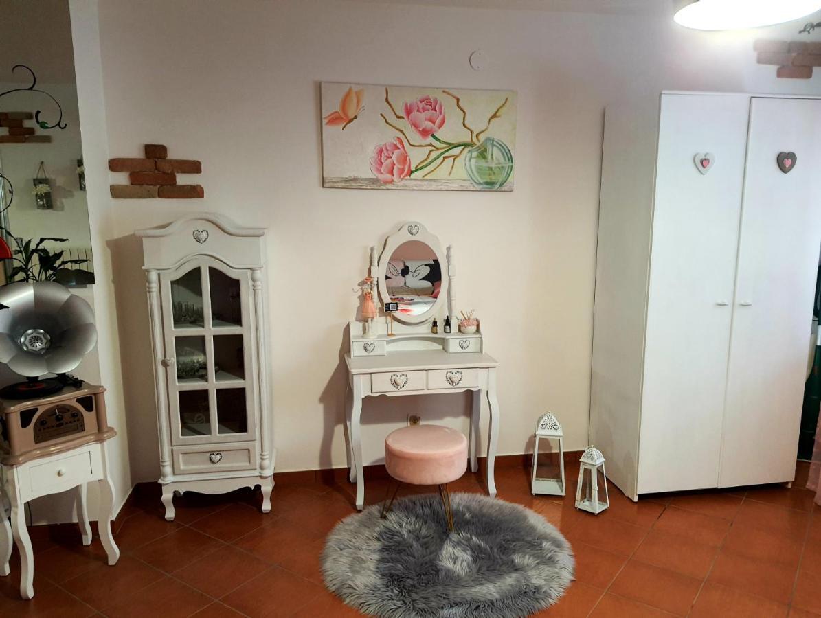 Shabby Chic Rooms Con Cucina E Giardino Privato Pomarico 외부 사진